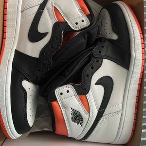 Jordan 1 OG Electric Orange